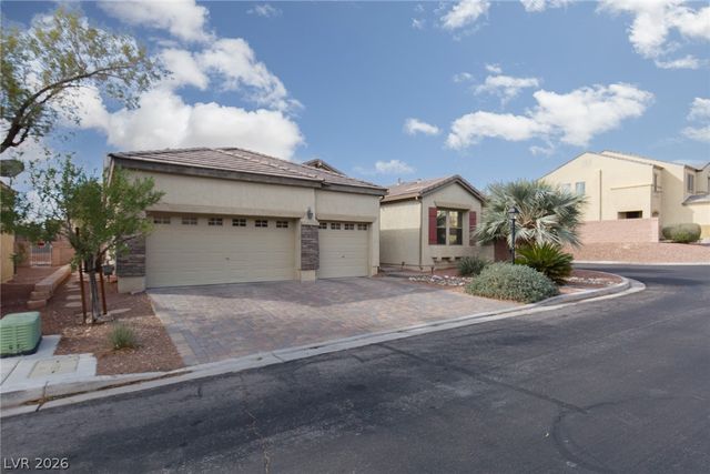 8233 Preppy Fox Avenue, Las Vegas, NV 89131