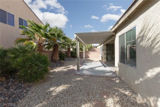 8233 Preppy Fox Avenue, Las Vegas, NV 89131