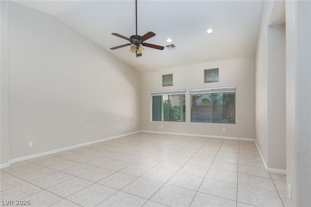 8233 Preppy Fox Avenue, Las Vegas, NV 89131