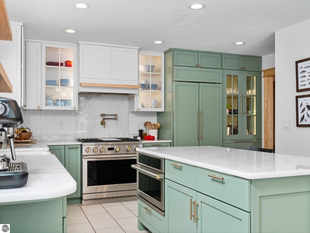 Image 12 of property listing at 7135 E Birch Point Road, Traverse City, MI 49684