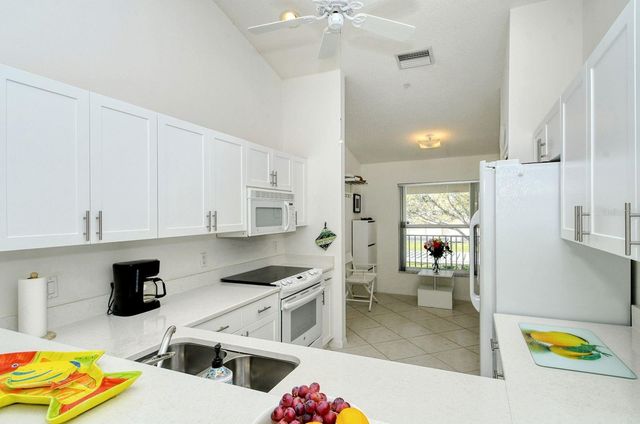 9489 MILLBANK DRIVE 2625, Sarasota, FL 34238