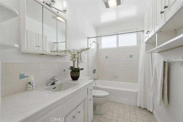 426 Camino Real, Redondo Beach, CA 90277