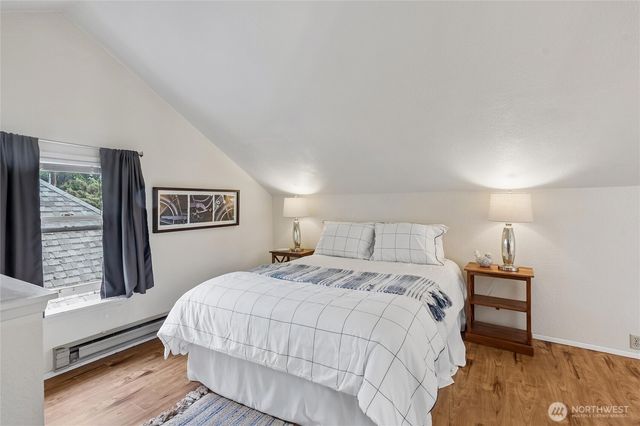 346 NE 58th Street, Seattle, WA 98105