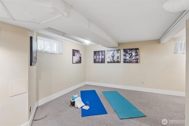 346 NE 58th Street, Seattle, WA 98105