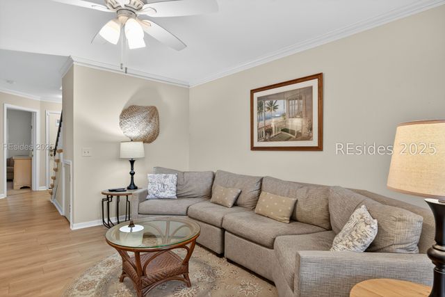 12 Valencia Rd Apt 36, Hilton Head Island, SC 29928