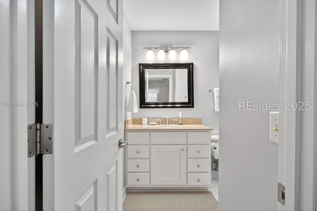 12 Valencia Rd Apt 36, Hilton Head Island, SC 29928