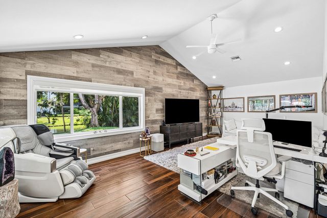 3030 Canterbury Drive, Boca Raton, FL 33434