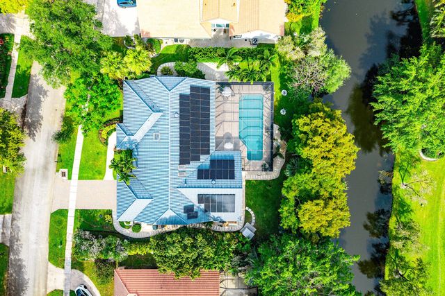 3030 Canterbury Drive, Boca Raton, FL 33434