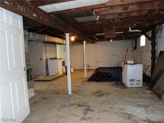 1430 39th Street NW, Canton, OH 44709