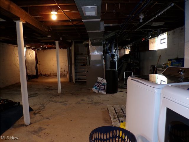 1430 39th Street NW, Canton, OH 44709