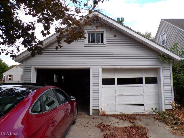 1430 39th Street NW, Canton, OH 44709