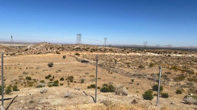 7300 E Mt Emma, Palmdale, CA 93550