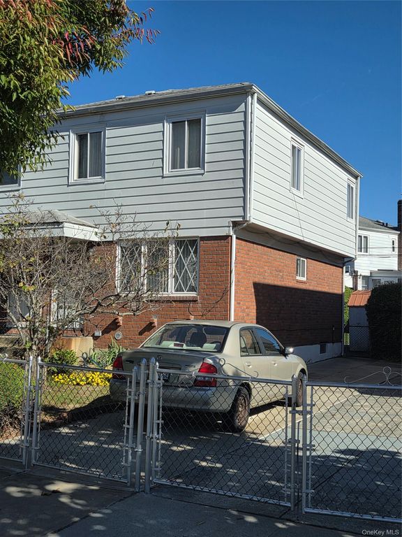 47-11 169th Street, Flushing, NY 11358 — photo 3