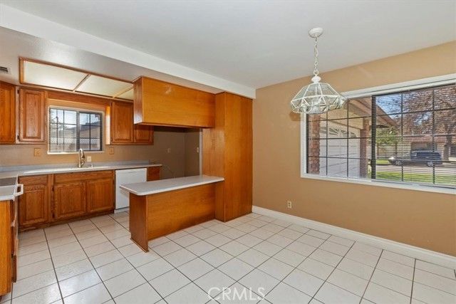 134 Coral Way, Upland, CA 91786