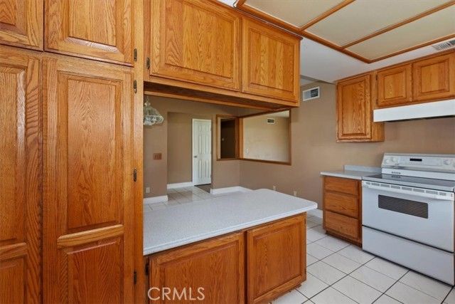 134 Coral Way, Upland, CA 91786