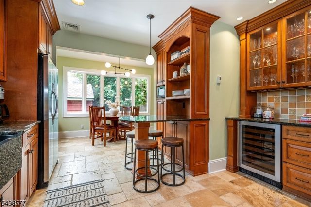 275 Highwood Ave, Ridgewood Village, NJ 07450
