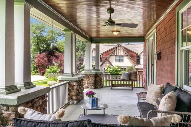 275 Highwood Ave, Ridgewood Village, NJ 07450