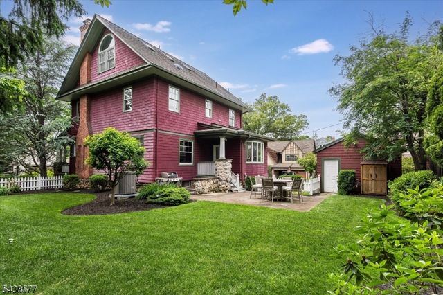 275 Highwood Ave, Ridgewood Village, NJ 07450