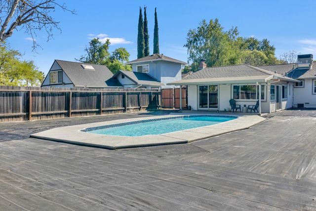 3014 Alder Way, West Sacramento, CA 95691