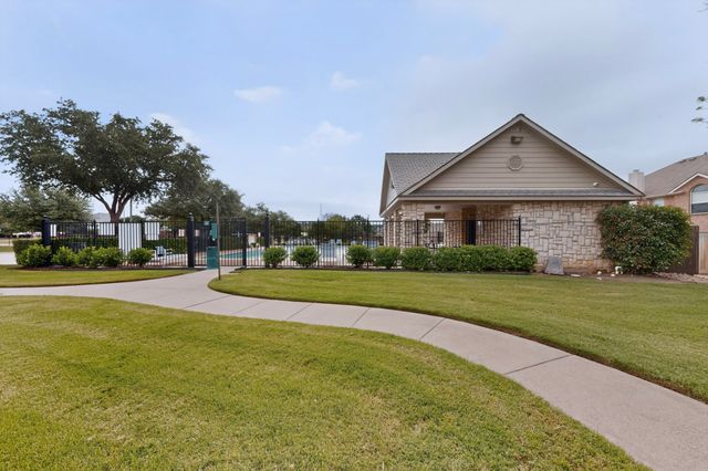 4408 Chris Drive, Fort Worth, TX 76244
