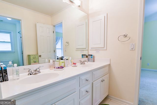 2692 Dunmoore Drive, Snellville, GA 30078
