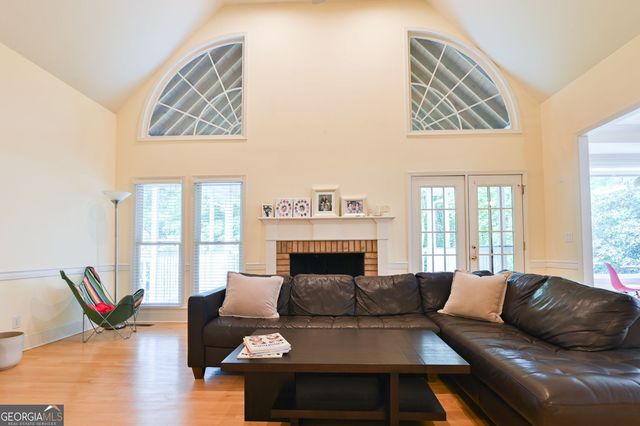2692 Dunmoore Drive, Snellville, GA 30078