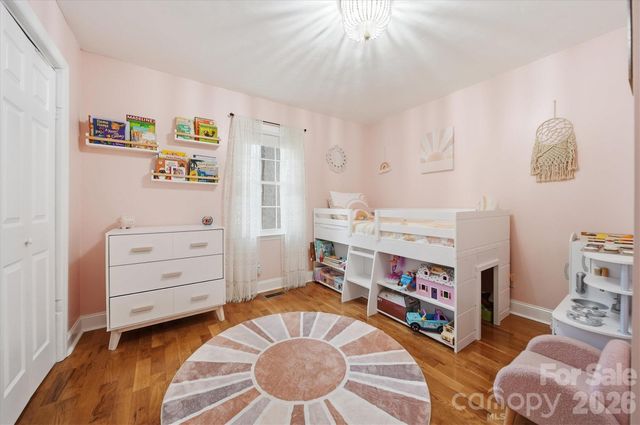 1437 Oak Hill Drive, Morganton, NC 28655