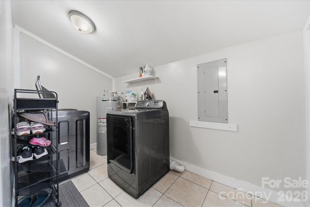 1437 Oak Hill Drive, Morganton, NC 28655