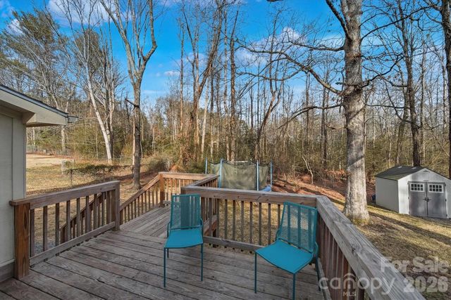 1437 Oak Hill Drive, Morganton, NC 28655