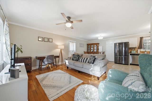 1437 Oak Hill Drive, Morganton, NC 28655