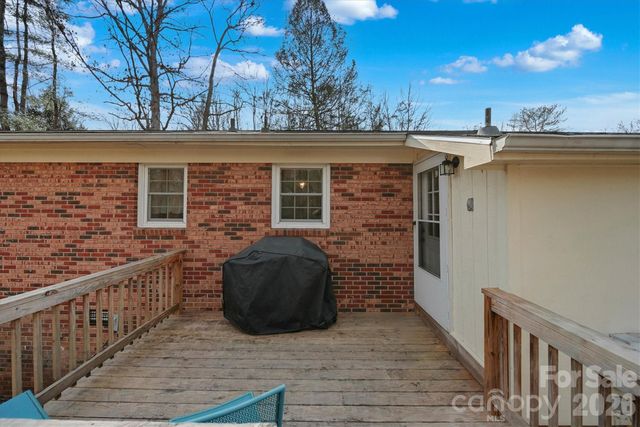 1437 Oak Hill Drive, Morganton, NC 28655