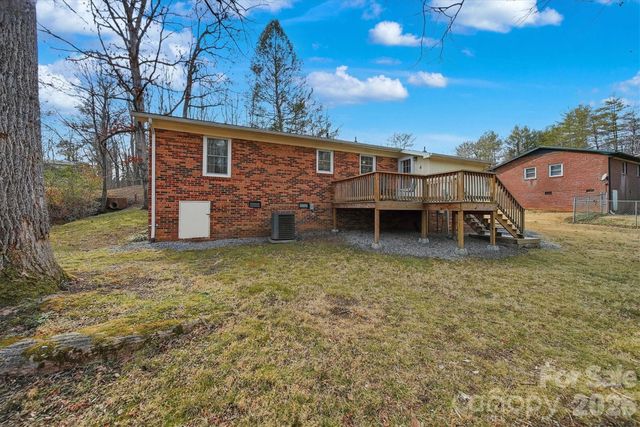 1437 Oak Hill Drive, Morganton, NC 28655