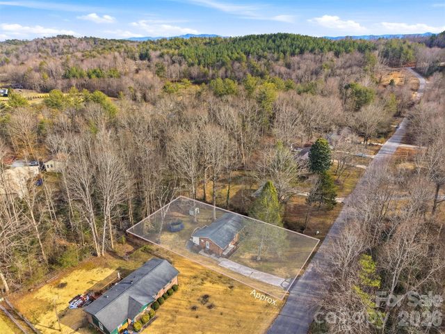 1437 Oak Hill Drive, Morganton, NC 28655