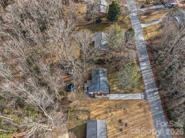 1437 Oak Hill Drive, Morganton, NC 28655