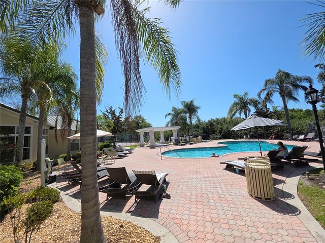 5168 NORTHRIDGE ROAD 312, Sarasota, FL 34238