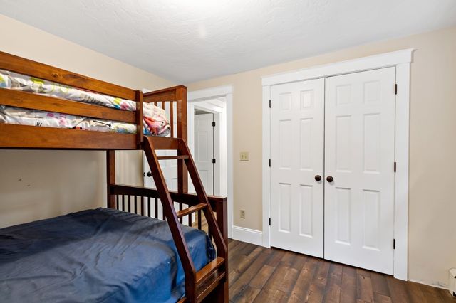18 Dinahs Way, Wareham, MA 02571