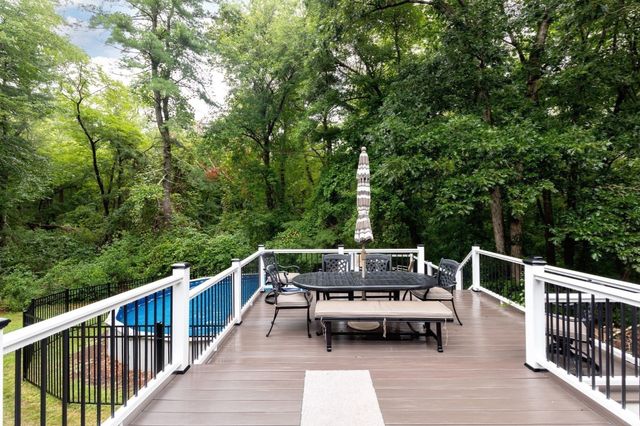18 Dinahs Way, Wareham, MA 02571