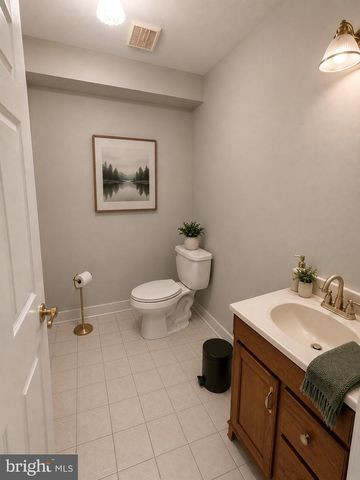 9010 HINTON AVE, Baltimore, MD 21219