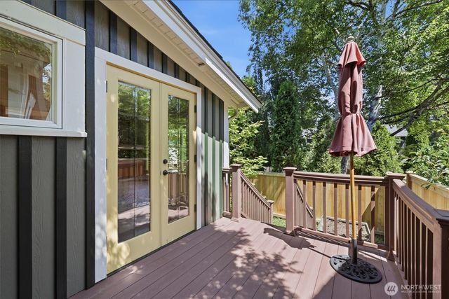 317 N 160TH Place, Shoreline, WA 98133
