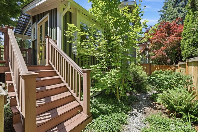 317 N 160TH Place, Shoreline, WA 98133