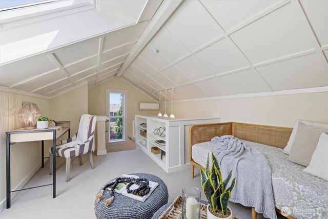 317 N 160TH Place, Shoreline, WA 98133