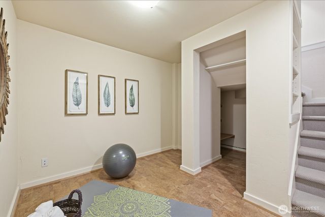 317 N 160TH Place, Shoreline, WA 98133