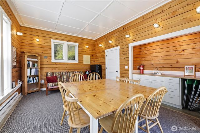 317 N 160TH Place, Shoreline, WA 98133