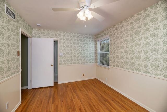 1517 Marshalldale Drive, Arlington, TX 76013