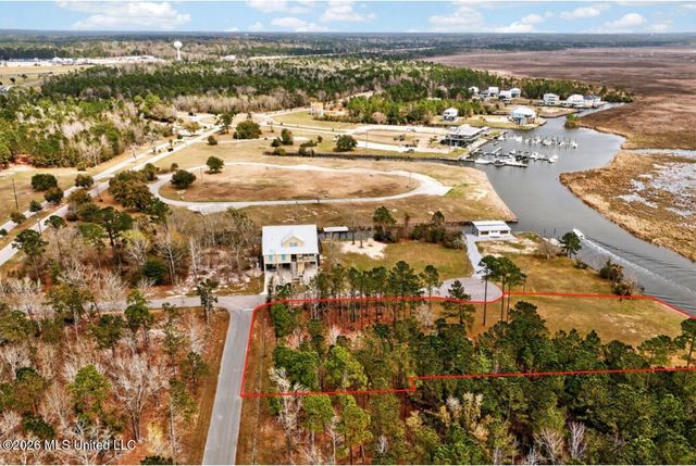 2450 Iki Place, Diamondhead, MS 39525