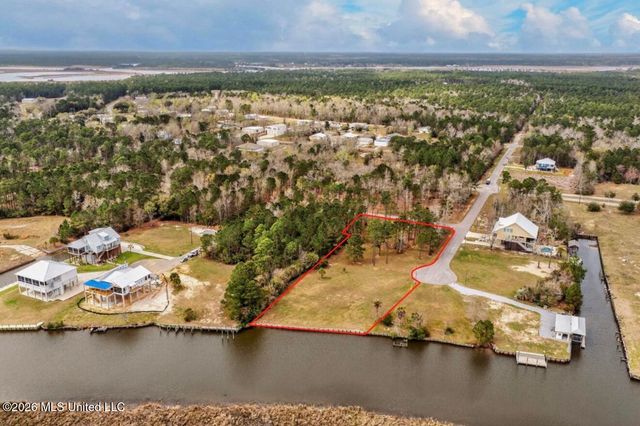 2450 Iki Place, Diamondhead, MS 39525