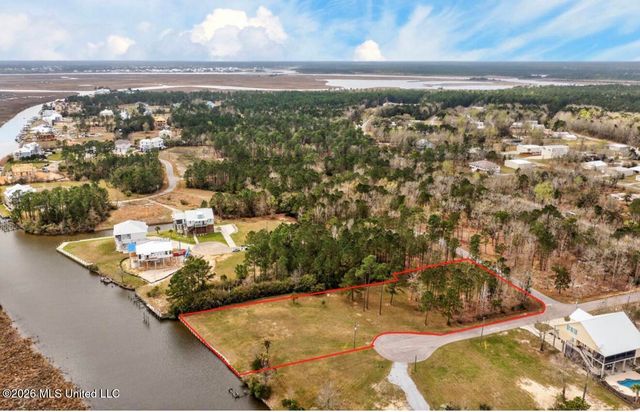 2450 Iki Place, Diamondhead, MS 39525