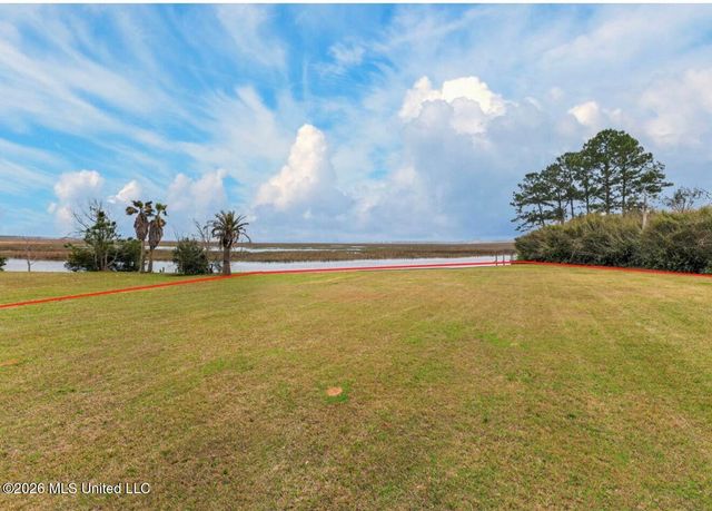 2450 Iki Place, Diamondhead, MS 39525