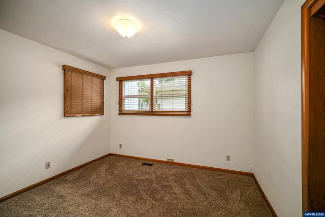 2030 21st St NE, Salem, OR 97301