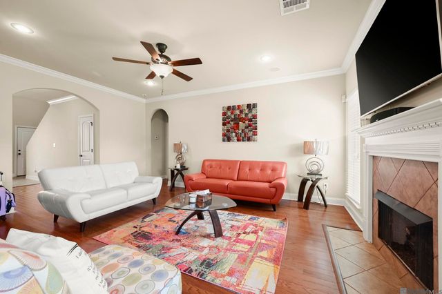14011 Windwood Dr, Baton Rouge, LA 70816